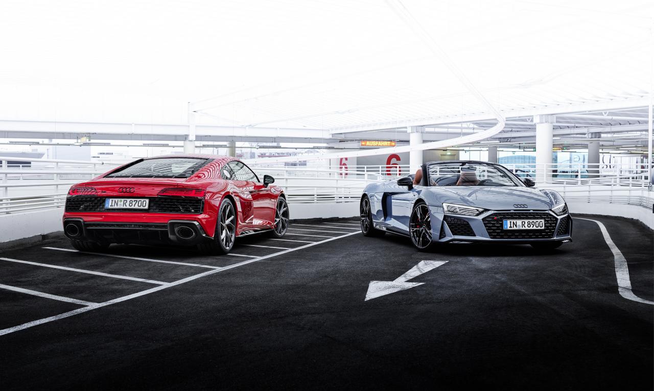 Audi R8 V10 performance RWD 1.jpg Audi R8 V10 performance RWD Coupé Heck und Spyder Front