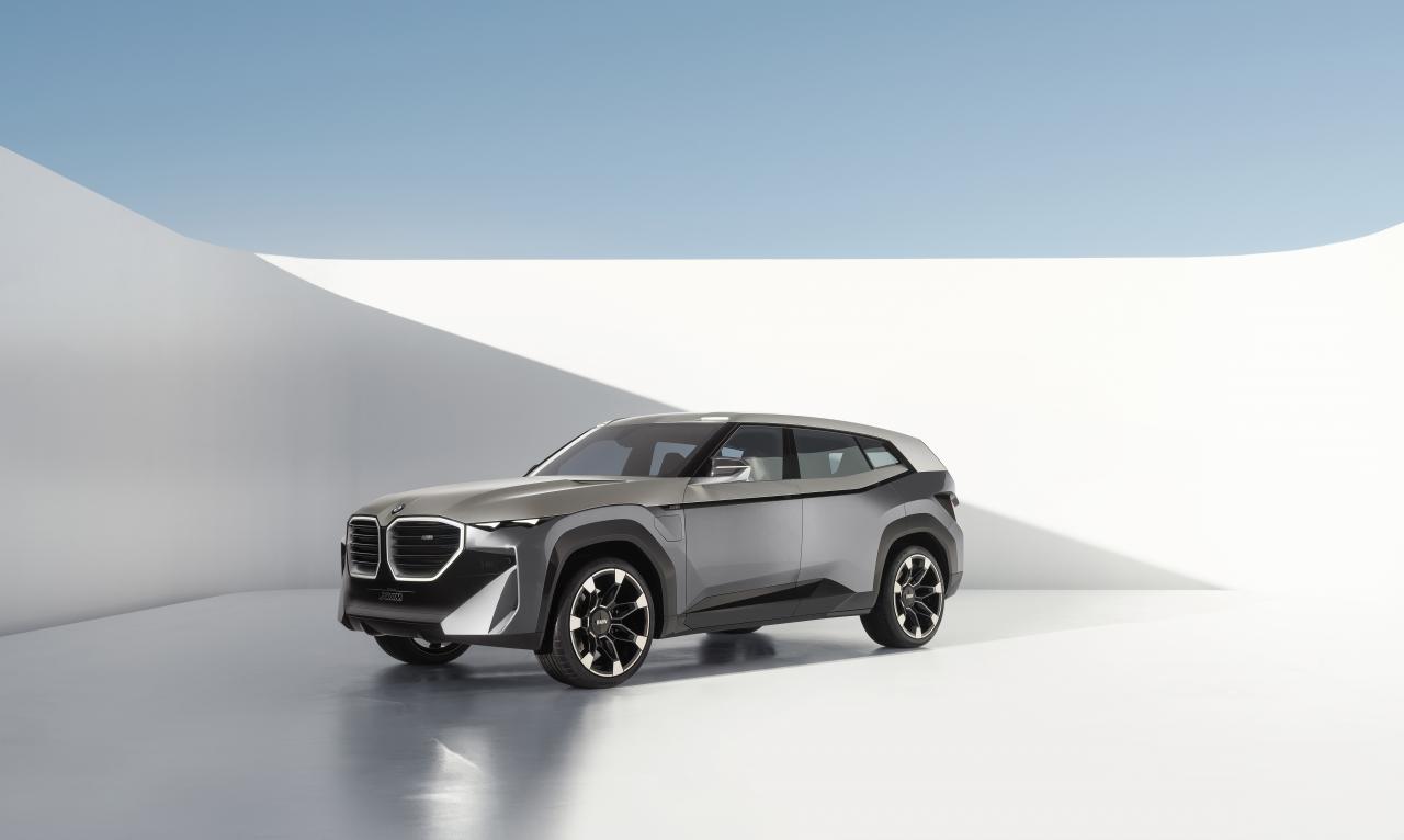 BMW Concept XM Front