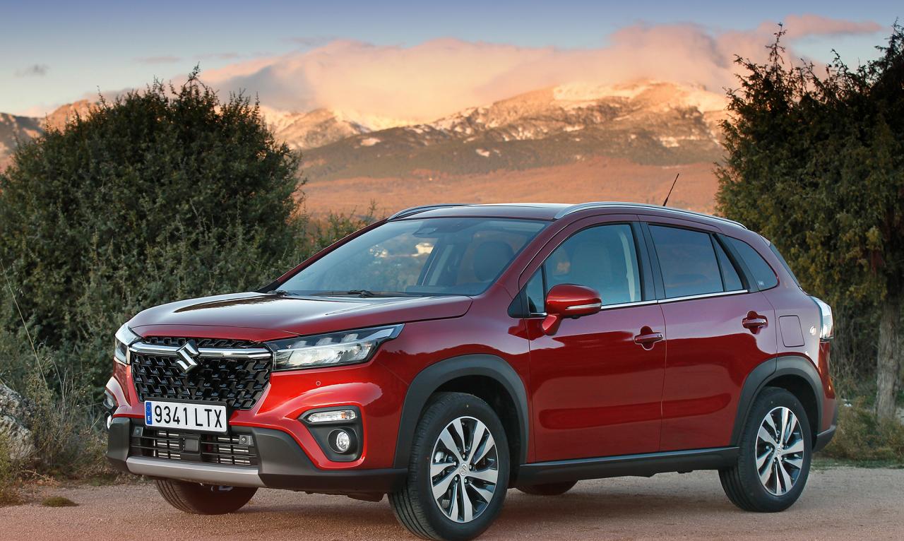 Suzuki S-Cross Front