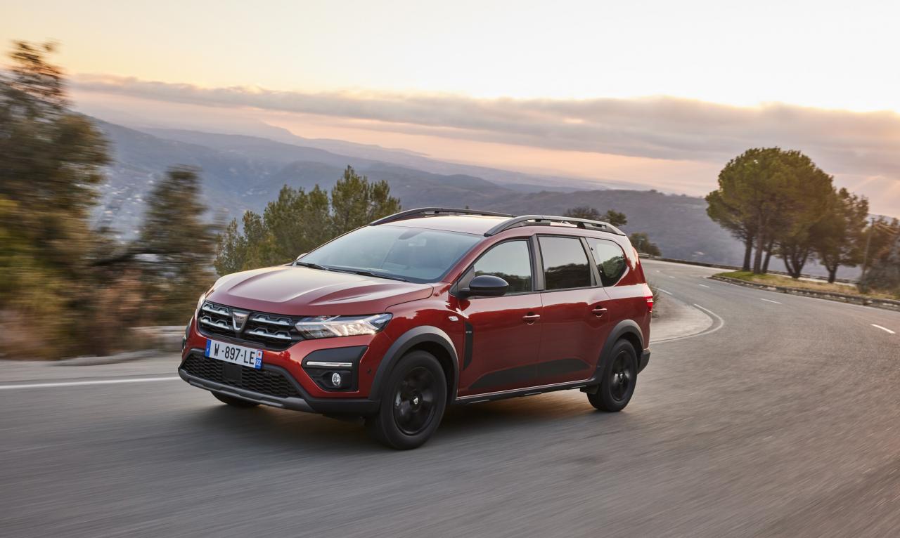 Dacia Jogger in Fahrt