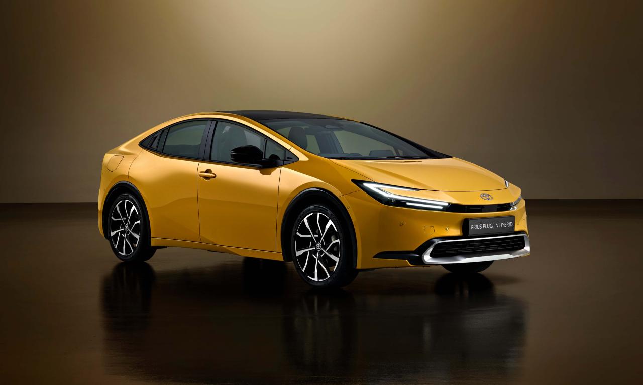 78896-2022-prius-plug-in-hybrid-3.jpg Toyota Prius
