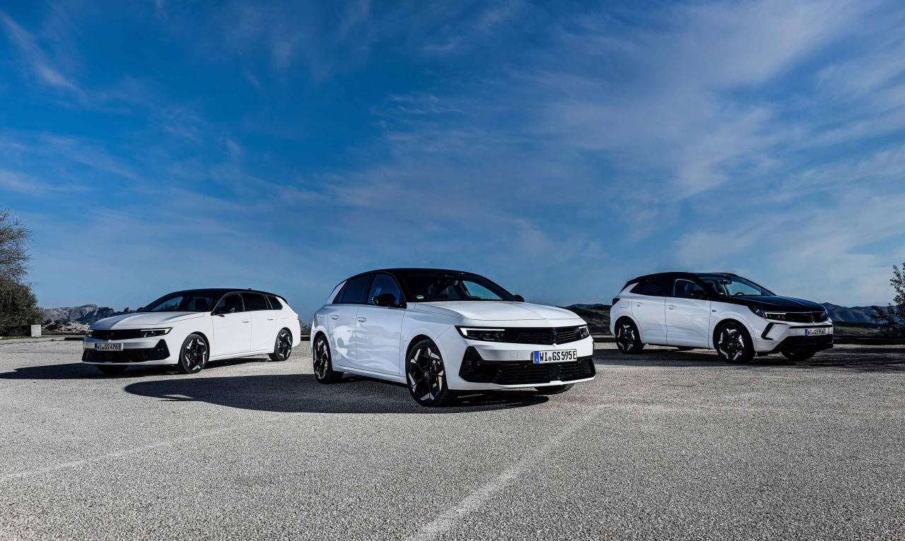 2146132-eaeben8uub.jpg Opel GSe Chassis