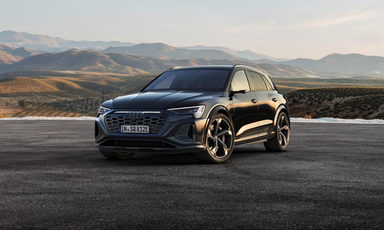 Audi Q8 e-tron Front/Seite