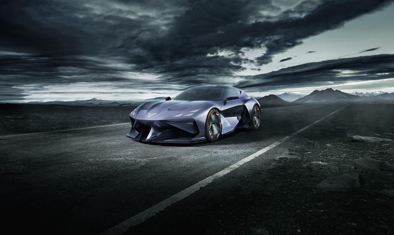 Cupra_1.jpg Cupra Dark Rebel Front/Seite