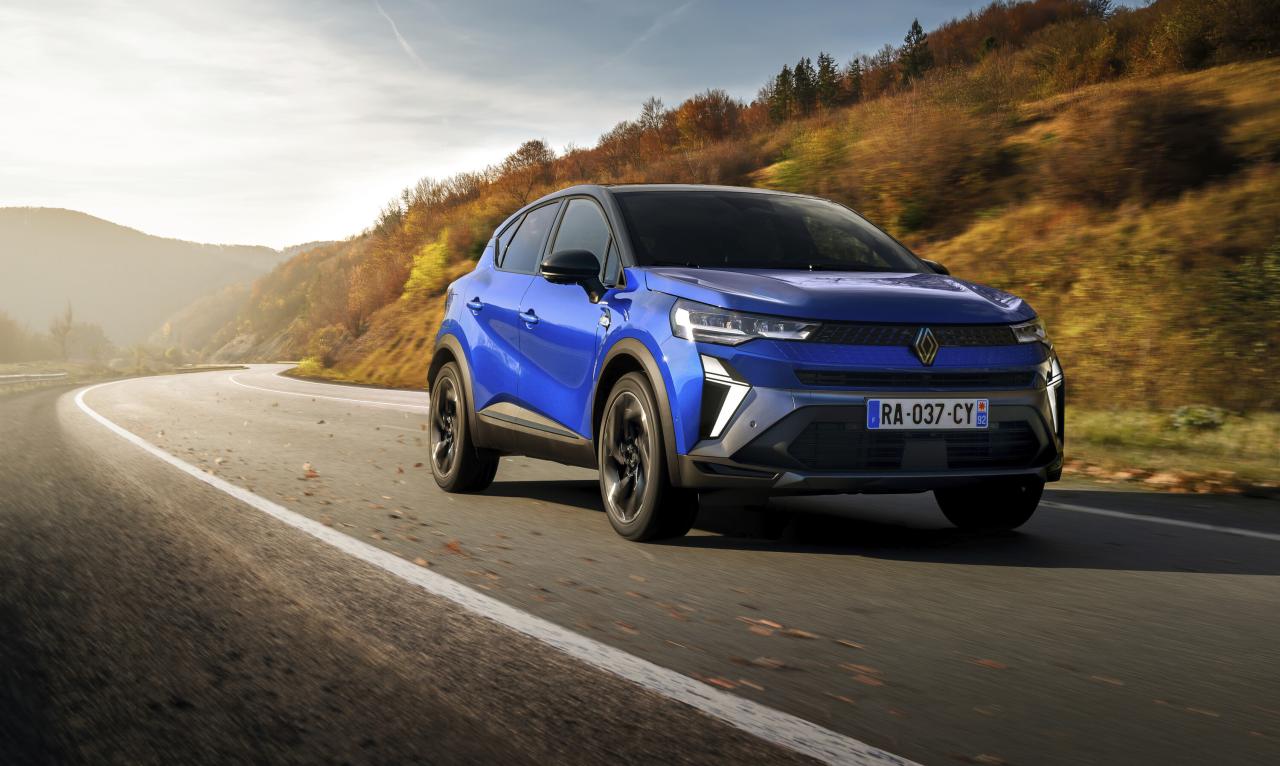 Renault Captur_3.jpg Renault Captur Front/Seite in Fahrt