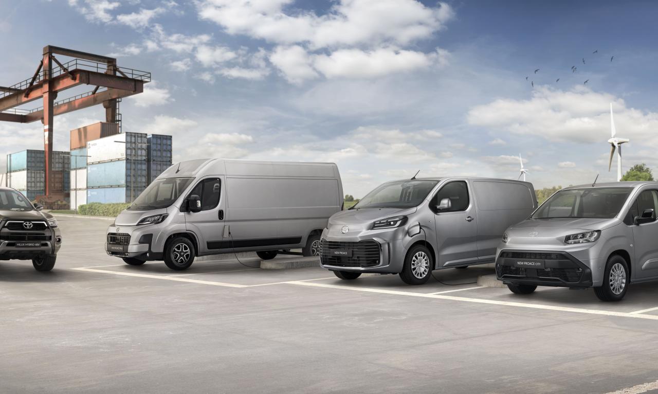 Bild 1_Toyota Proace.jpg Toyota Hilux Front/Seite, Toyota Proace Max Front/Seite, Toyota Proace Front/Seite und Toyota Proace City Front/Seite