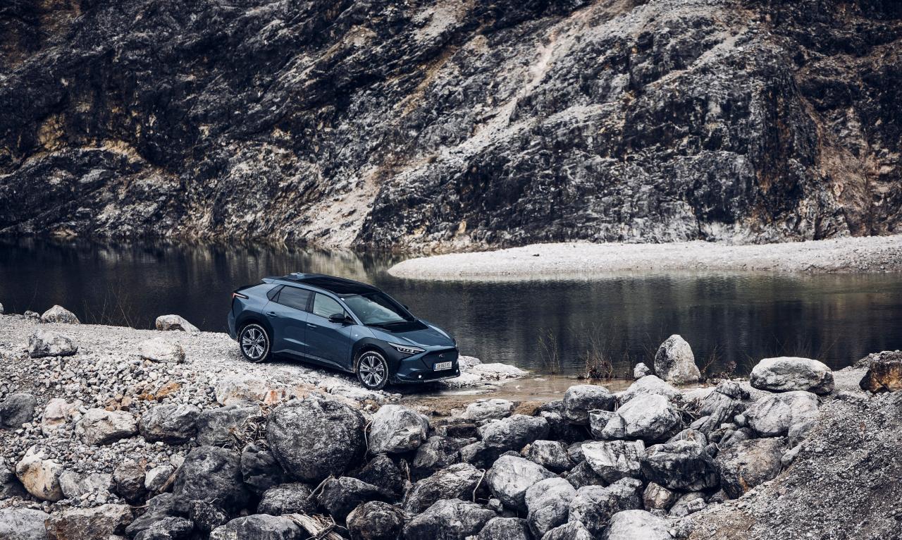 Subaru Solterra Seite/Fornt