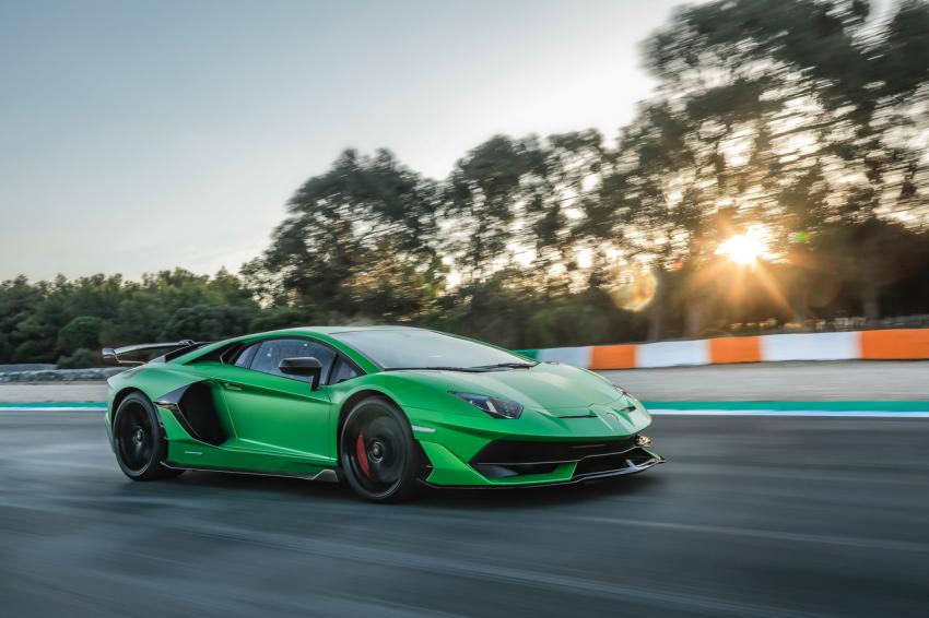 Lamborghini Pläne 3.jpg Lamborghini Aventador SVJ