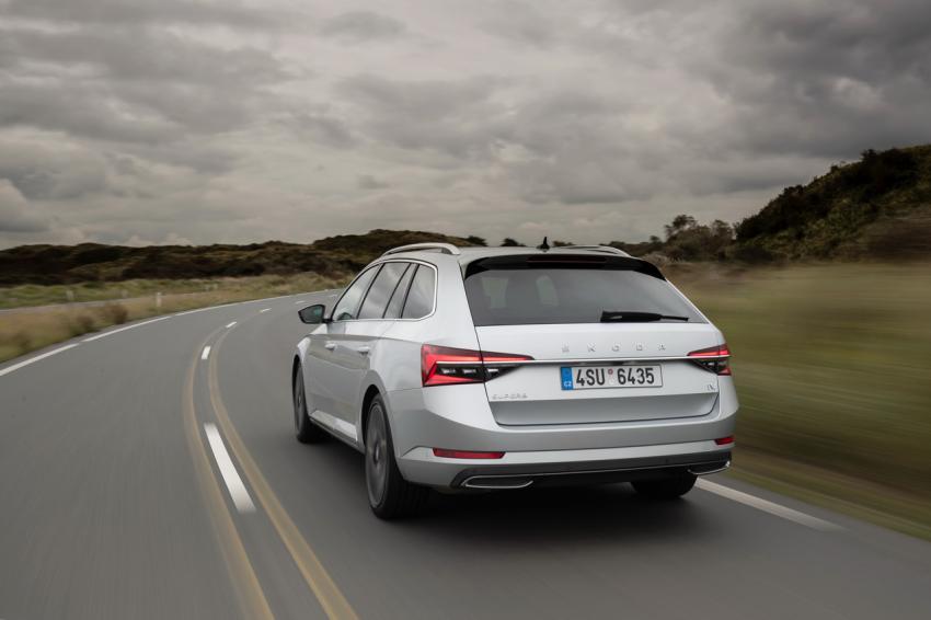 Skoda Superb iV Heck.jpg Skoda Superb iV Heck