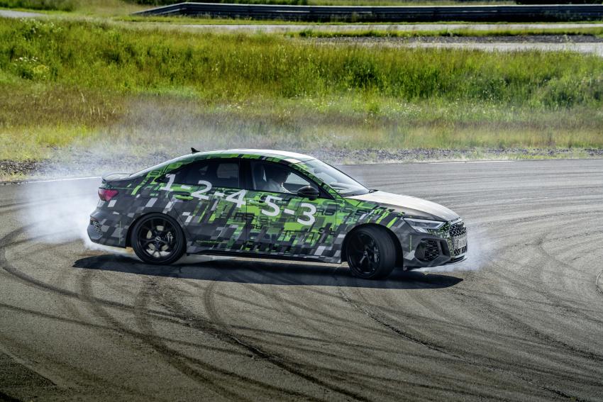 Audi RS3 Fahrdynamik Limo Seite Drift