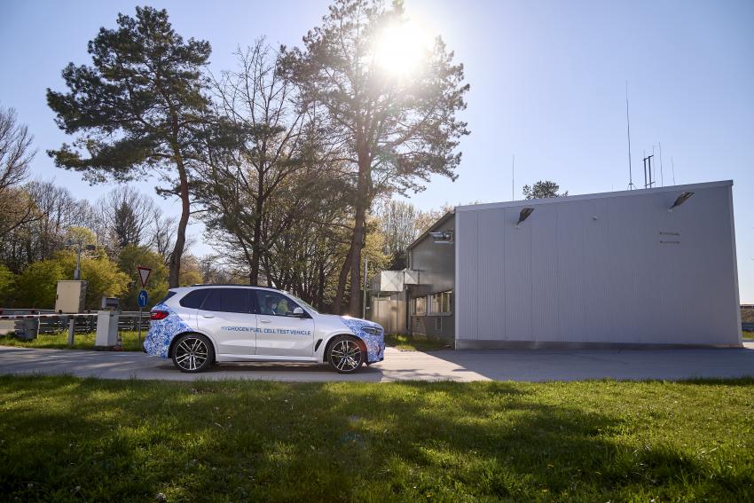 BMW i Hydrogen Next 3.jpg BMW i Hydrogen Next Seite