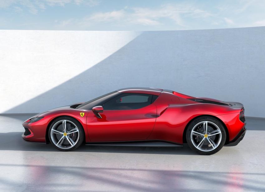 Ferrari 296 GTB Seite