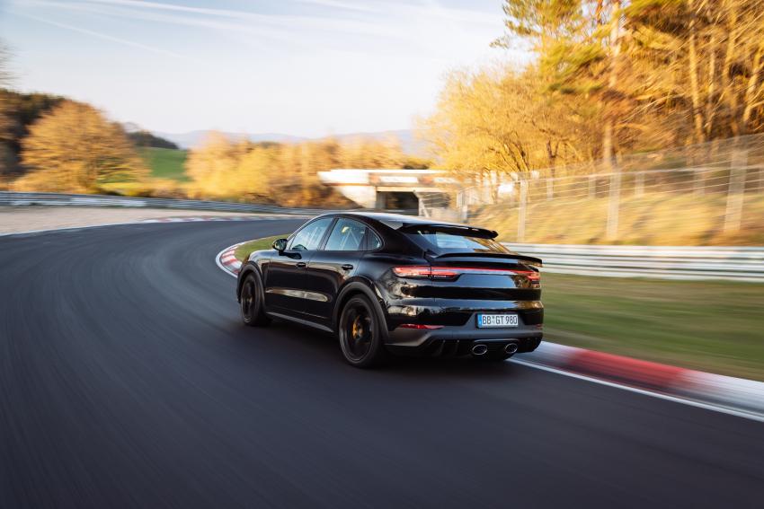 Porsche Cayenne Rekord Nordschleife Heck