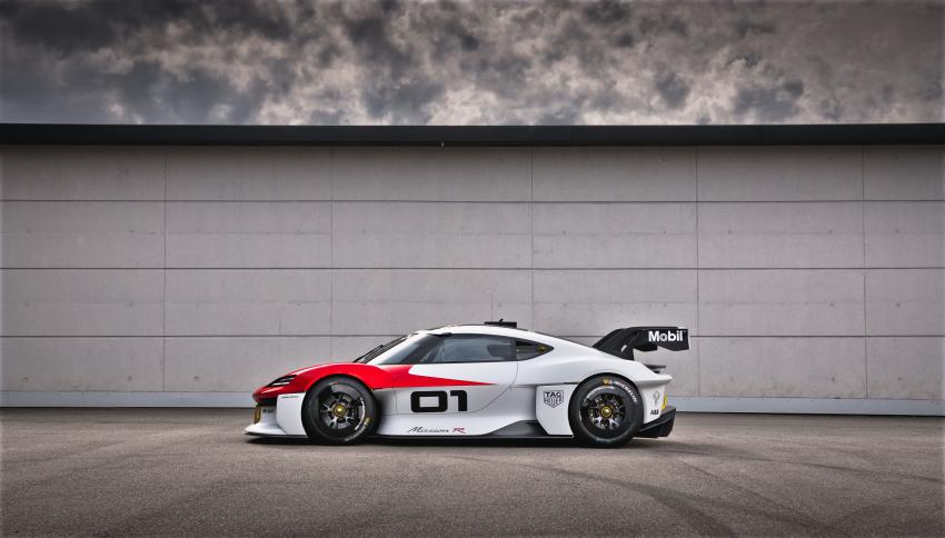 Porsche Mission R Seite