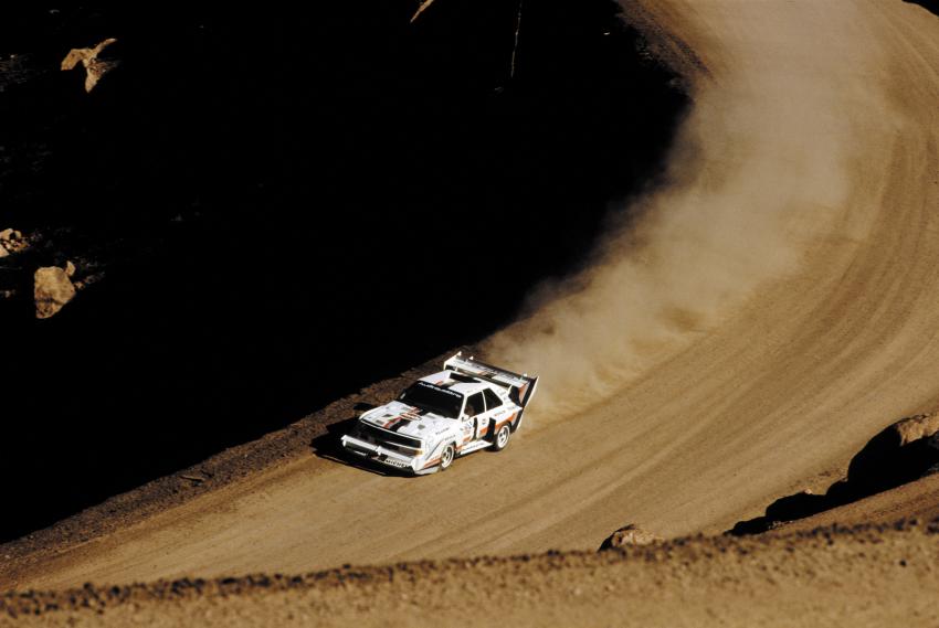 Audi Fünfzylinder 7.jpg Audi Fünfzylinder Audi Sport quattro S1 E2 Pikes Peak