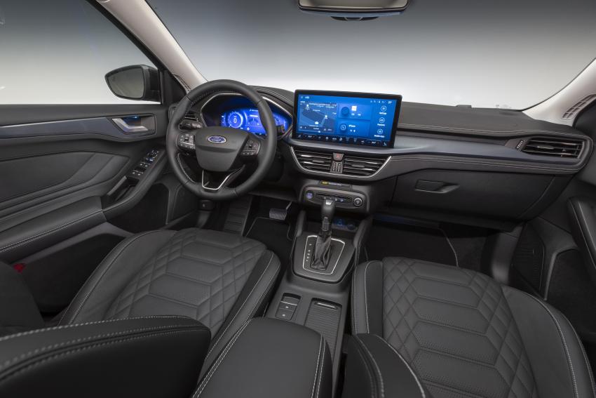 Ford Focus Facelift Cockpit