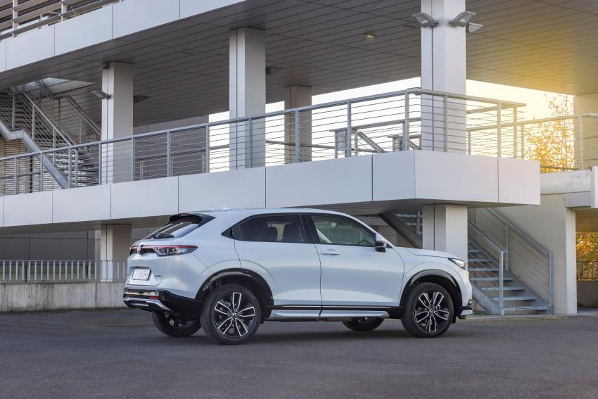 Honda HR-V eHEV 3.jpg Honda HR-V e:HEV Seite