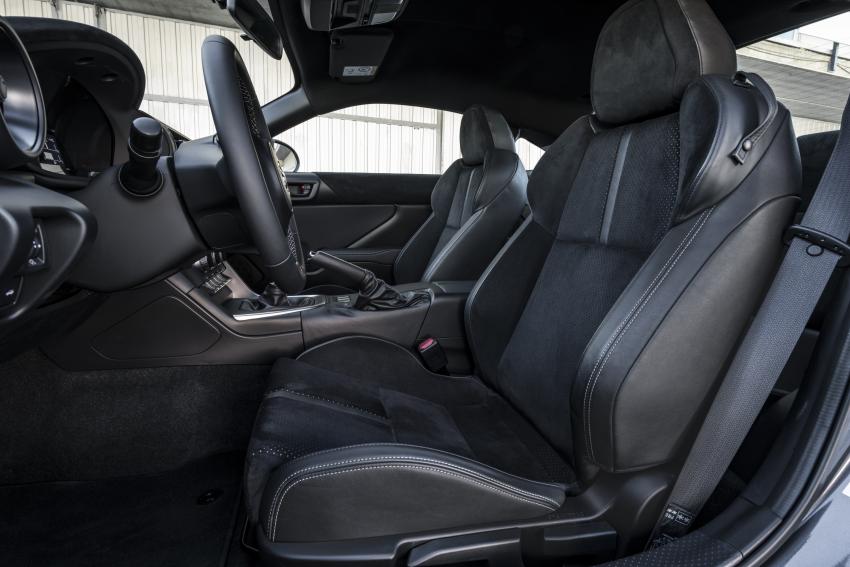 Toyota GR 86 6.jpg Toyota GR 86 Sitze