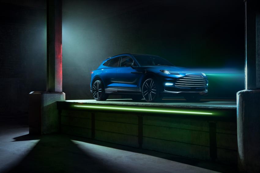 Aston Martin DBX707 Front