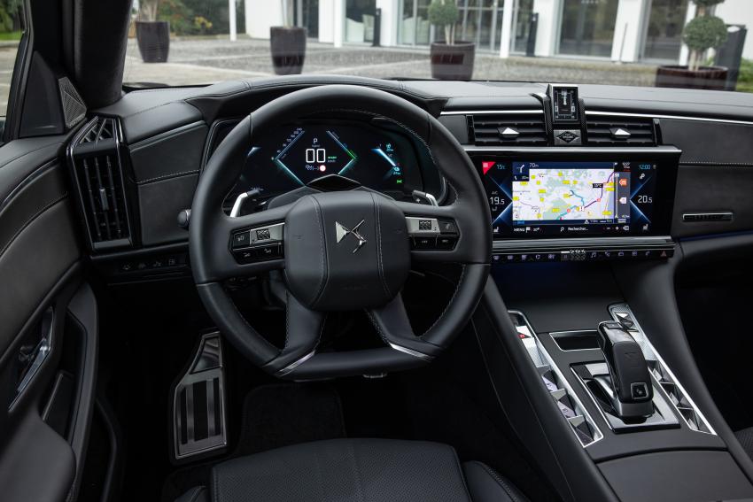 DS 9 E-Tense Cockpit