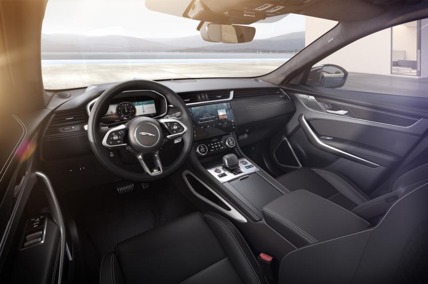 Jaguar F-Pace Cockpit