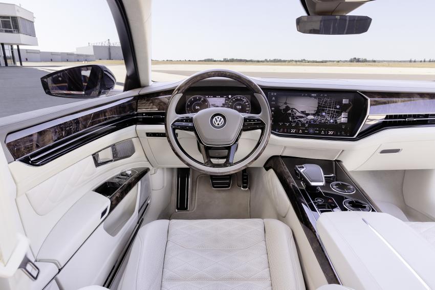 07_Phaeton_D2.jpg Volkswagen Phaeton D2 Cockpit
