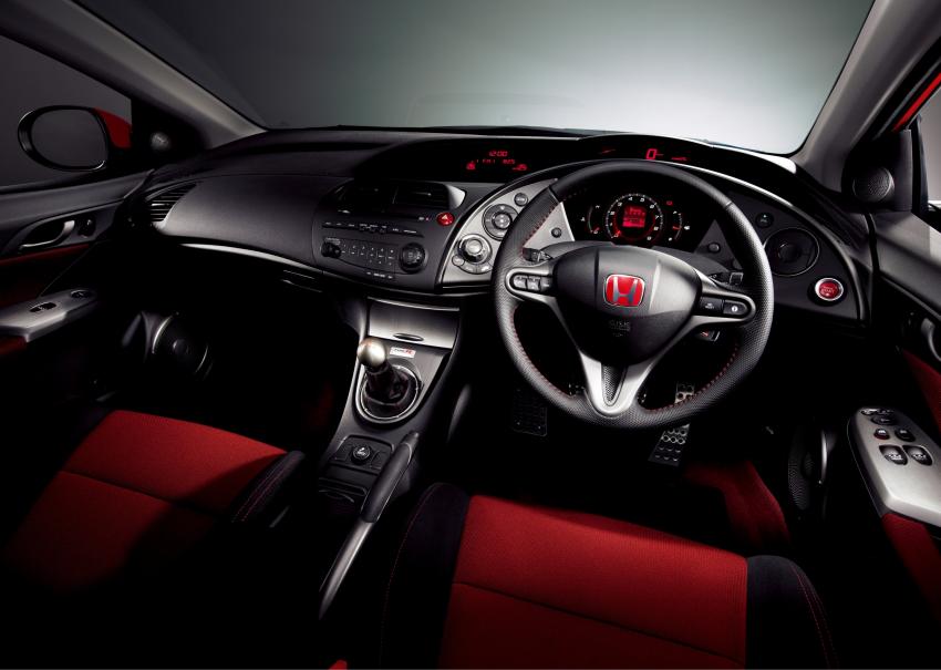 Honda Civic Type R FN2/FD2 Cockpit