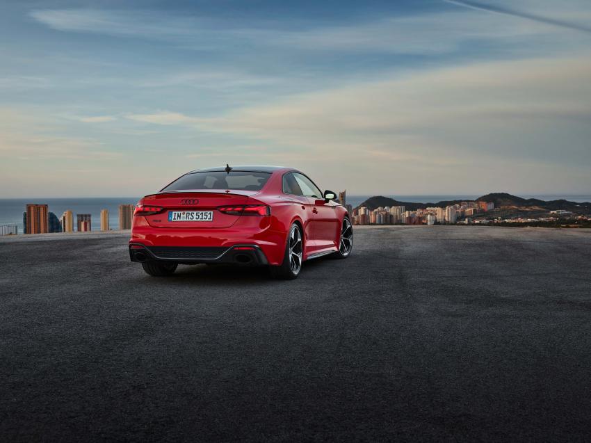 02_RS 5 Coupe mit competition plus-Paket (90)-2.jpg Audi