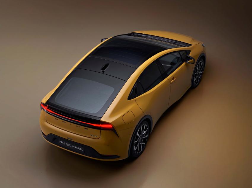 78898-2022-prius-plug-in-hybrid-9.jpg Toyota Prius