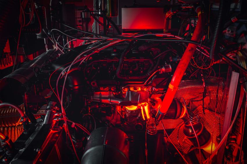 04_BentleyBatur 750PS Engine - 4.jpg Bentley W12