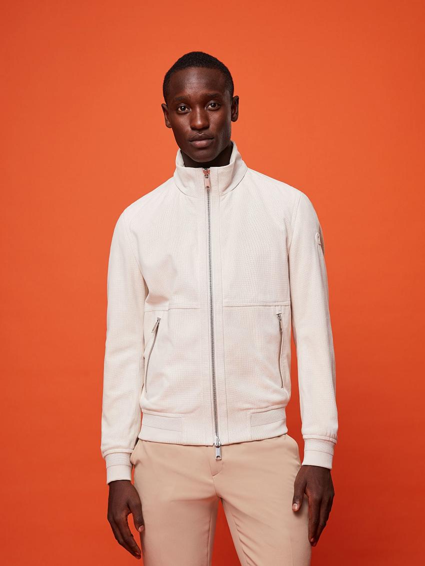Lifestyle 6.jpg Alpha Tauri Jacke
