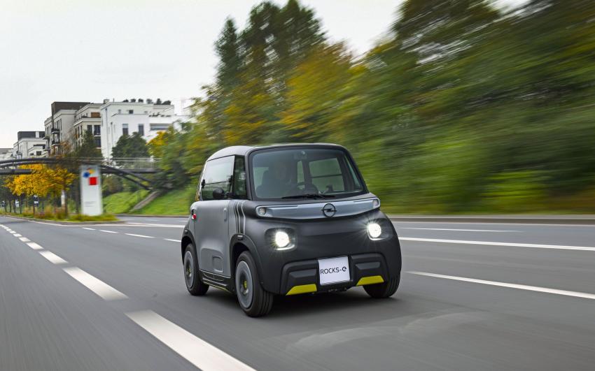 Citroën Ami Front/Seite in Fahrt