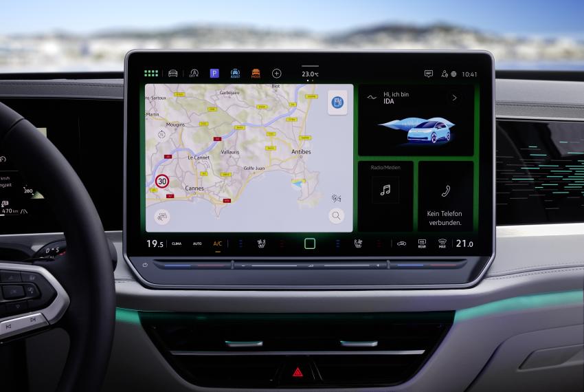 VW Passat_6.jpg Volkswagen Passat Infotainmentdisplay