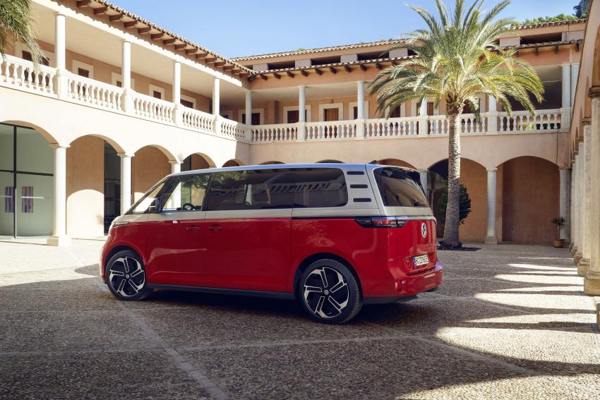 VW ID. Buzz GTX_2.jpg Volkswagen ID. Buzz GTX Heck/Seite