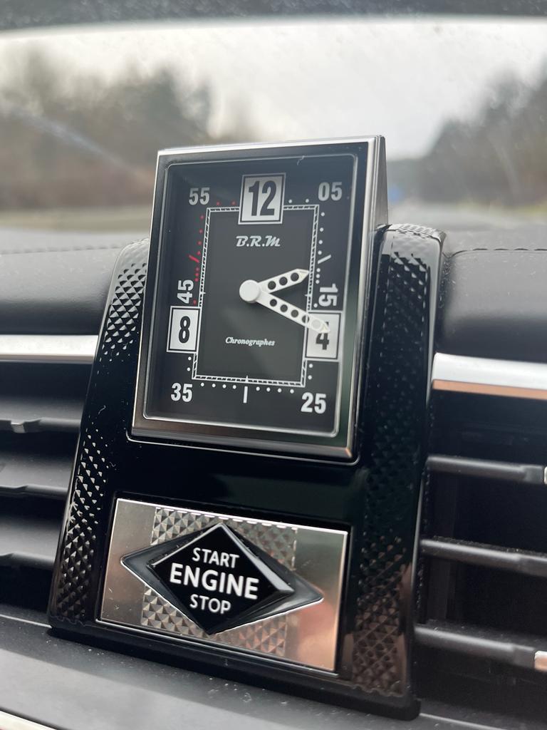 DS9_6.jpg DS9 Detail Uhr