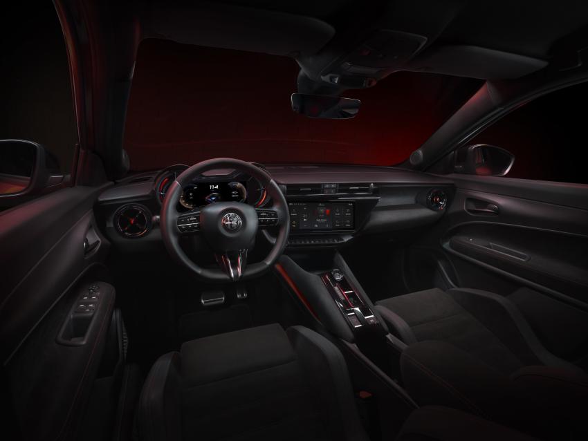 Bild 3_Alfa.jpg Alfa Romeo Junior Cockpit