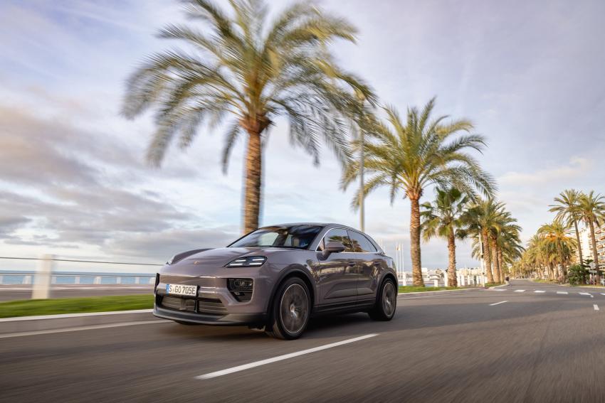 Bild 6_Aufmacher.jpg Porsche Macan Front/Seite in Fahrt