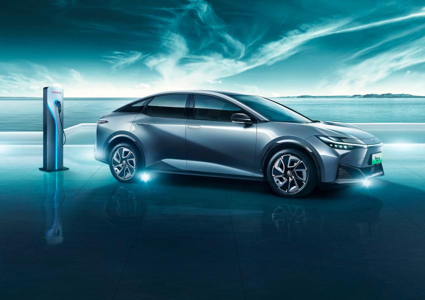Bild 7_Aufmacher.jpeg Toyota bZ3 Seite/Front
