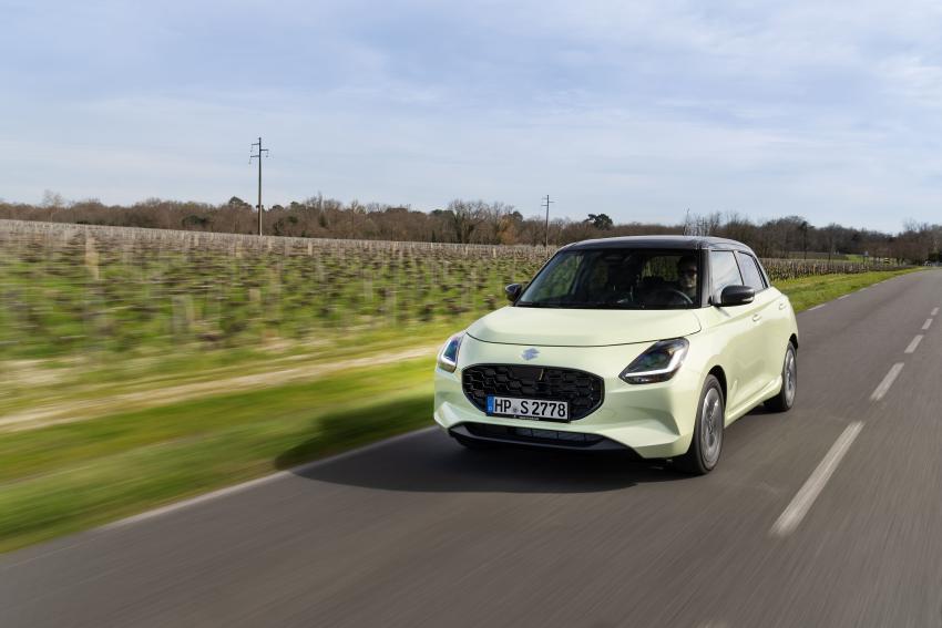 Bild 9_Aufmacher.jpeg Suzuki Swift Front/Seite in Fahrt