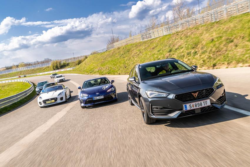 ÖAMTC Fahrtechnik Cupra Leon, Toyota GT86, Jaguar F-Type, Suzuki Swift, Cupra Ateca, Mitsubushi Lancer Evo X und Toyota GT86