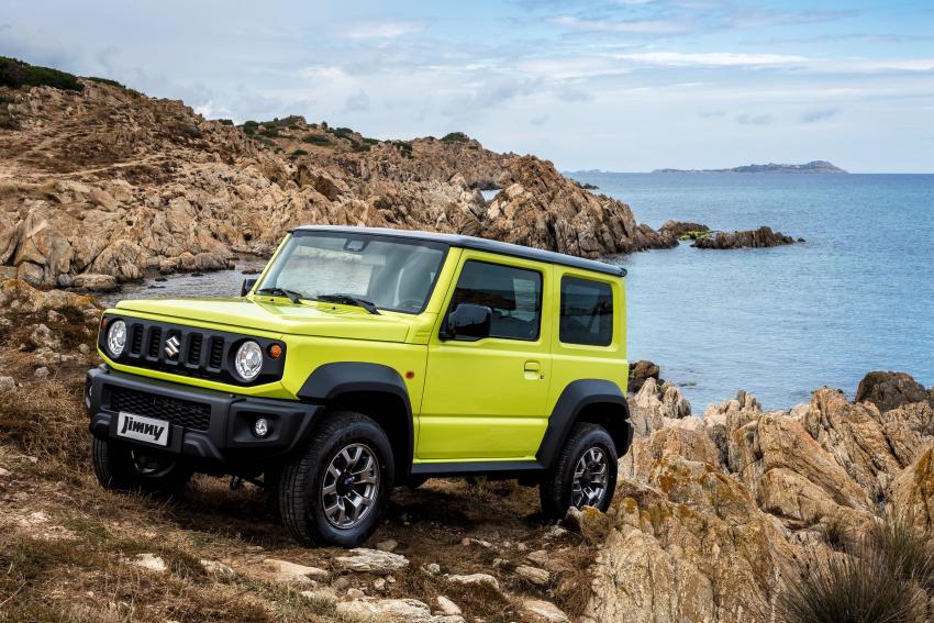 Suzuki_4.jpeg Suzuki Jimny Front/Seite