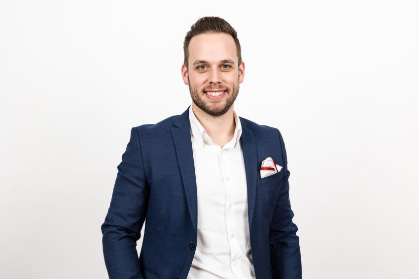 Bild 2_Carplus_cPatrick_Salfinger_Fotografie.jpg Carplus Geschäftsführer Dominik Krb