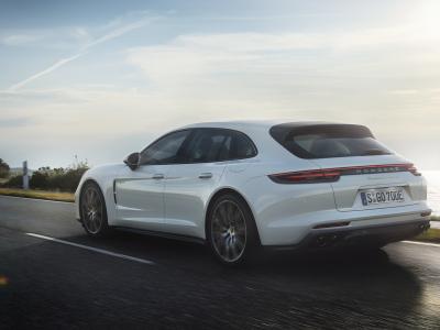 Porsche Panamera Turbo S E Hybrid Sport Turismo