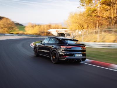 Porsche Cayenne Rekord Nordschleife Heck