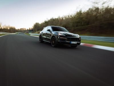 Porsche Cayenne Rekord Nordschleife Front