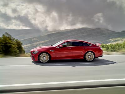 Mercedes-AMG GT 63 S E Performance 4-Türer Seite