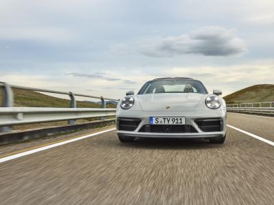 Porsche 911 Targa 4 GTS Front