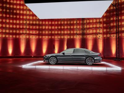 Audi A8 Seite