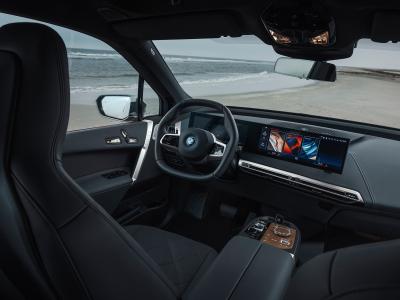 BMW iX M60 Cockpit