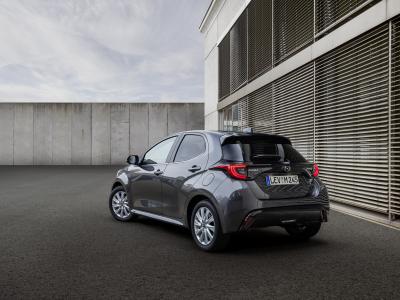 Mazda2 Hybrid Heck